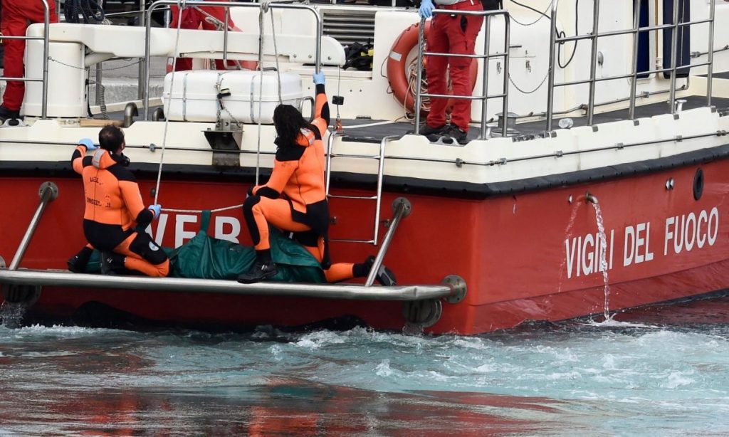 Τι είναι ο «ξηρός πνιγμός» που σκότωσε 4 ανθρώπους στο ναυάγιο του υπερπολυτελούς Bayesian