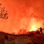 Φωτιά στο Ξυλόκαστρο: Στους δύο αγνοούμενους ανήκουν οι σοροί που εντοπίστηκαν