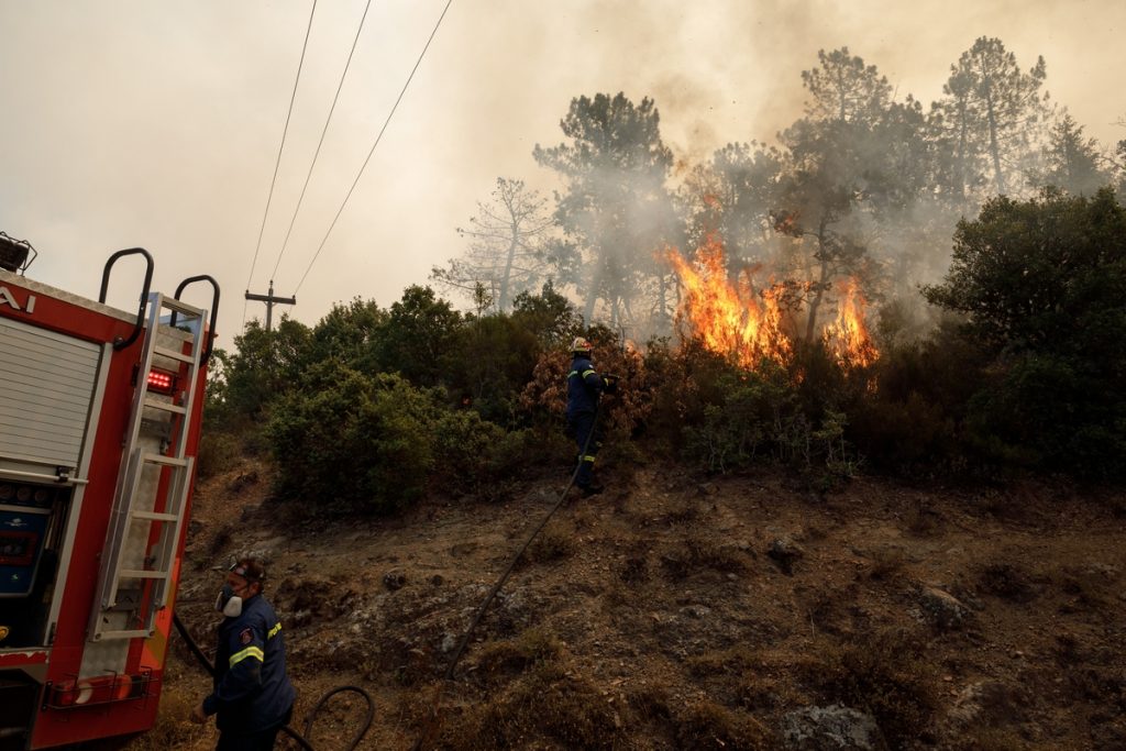 Φωτιά στον Πλατανιά Χανίων – Μήνυμα από το 112 – Εκκενώθηκε ξενοδοχείο