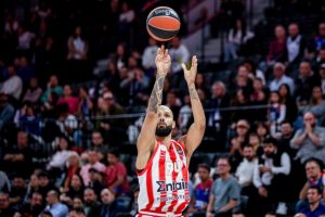 Το εντυπωσιακό buzzer beater τρίποντο του Εβάν Φουρνιέ στην Πόλη