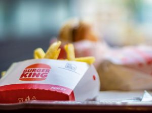 Το διαφημιστικό κόλπο της Burger King που έκλεψε εκατομμύρια πελάτες από τα McDonald’s