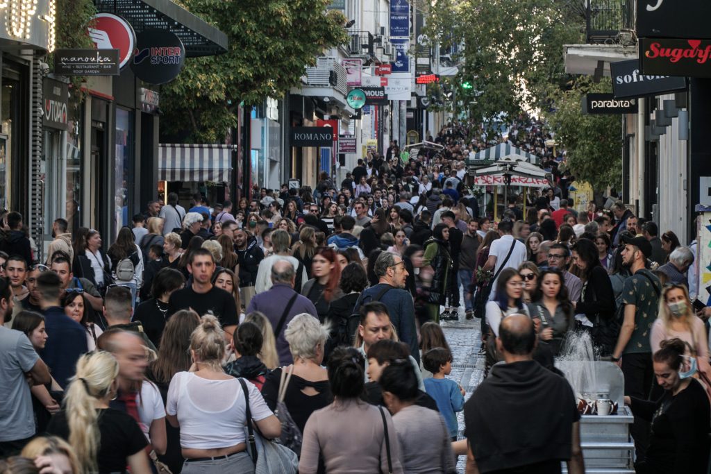 Δημοσκόπηση: Σε ιστορικά υψηλά ο δείκτης απαισιοδοξίας στη χώρα – Η πρόθεση ψήφου