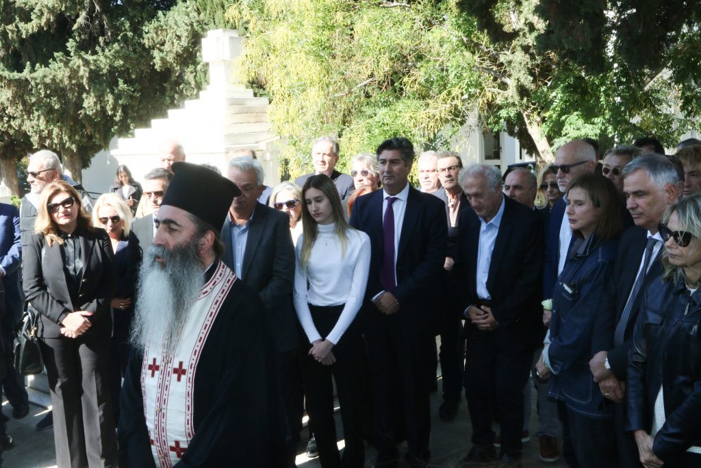 Φώφη Γεννηματά: Συγκίνηση στο μνημόσυνο για τα τρία χρόνια από τον θάνατό της