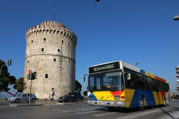 Θεσσαλονίκη: Σύγκρουση λεωφορείων – Πέντε τραυματίες