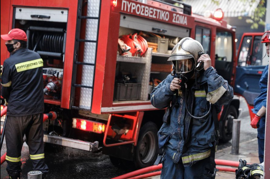 Φωτιά σε διαμέρισμα στα Κάτω Πατήσια