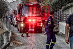 Φωτιά στην Κορινθία: «Πήγαν να βοηθήσουν αλλά δεν ήταν εθελοντές πυροσβέστες»