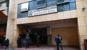 Τι λέει η ΕΛ.ΑΣ για τον 29χρονο που βρέθηκε απαγχονισμένος στο ΑΤ Ομονοίας