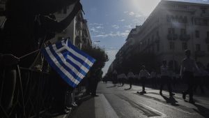 Καιρός 28η Οκτωβρίου: Με λιακάδα και ανοιξιάτικες θερμοκρασίες οι παρελάσεις