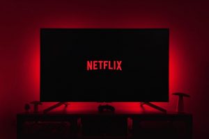 Netflix: Τριπλασιάστηκαν οι ακυρώσεις συνδρομών – H ολέθρια κίνηση του προέδρου