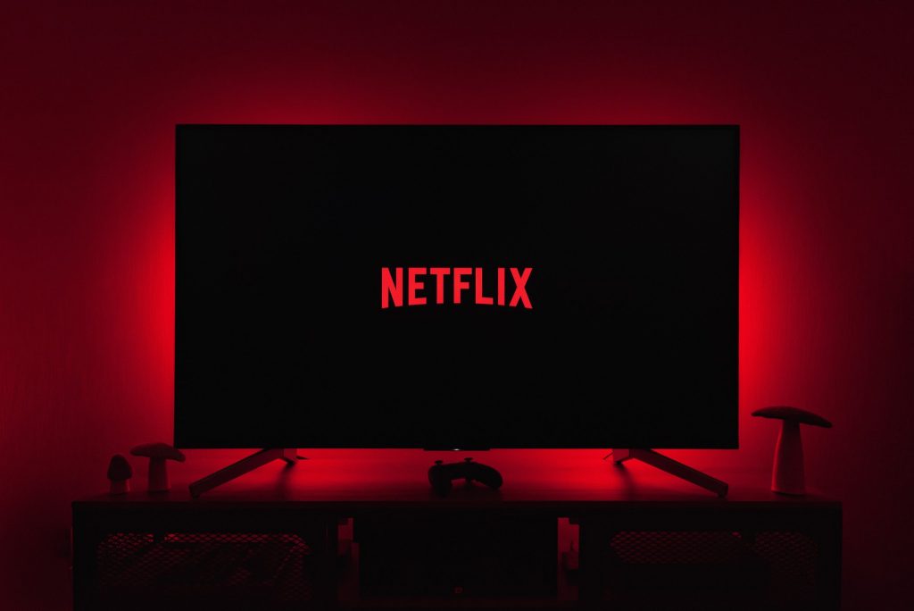 Netflix: Τριπλασιάστηκαν οι ακυρώσεις συνδρομών – H ολέθρια κίνηση του προέδρου