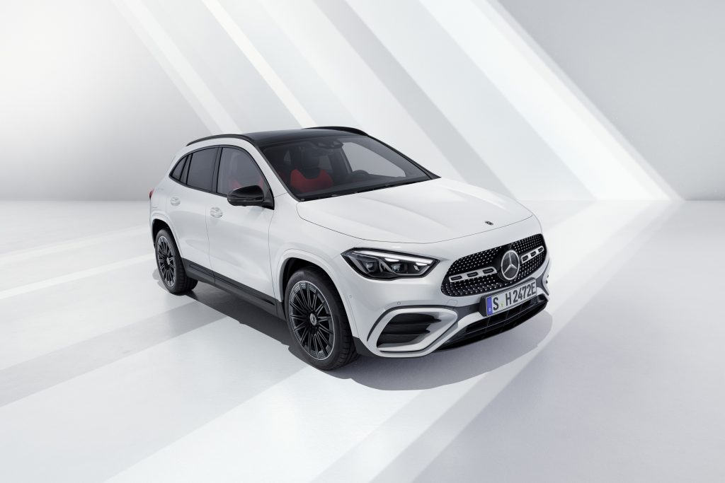 Mercedes GLA 250e σε νέα, χαμηλότερη Λιανική Τιμή Προ Φόρων