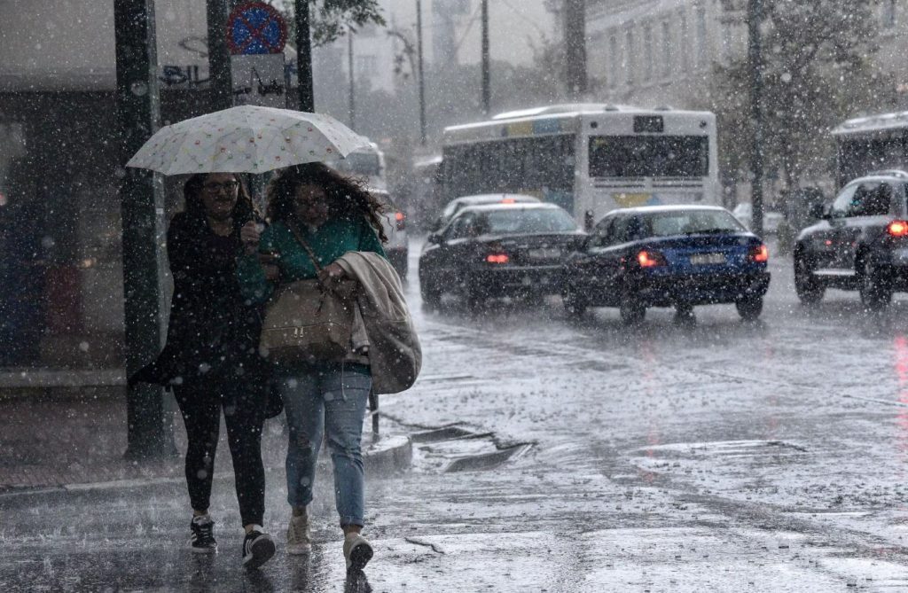 Καιρός: Οι πέντε περιοχές που θα χτυπήσει η κακοκαιρία τις επόμενες ώρες – Νέο έκτακτο δελτίο καιρού