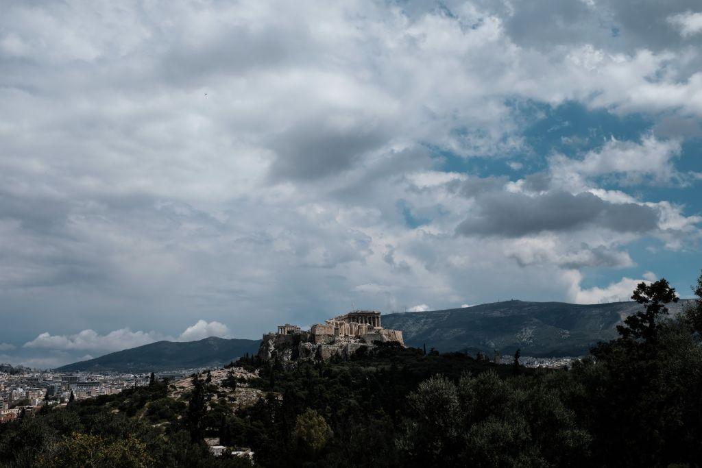 Καιρός: Πτώση της θερμοκρασίας – Πού θα βρέξει