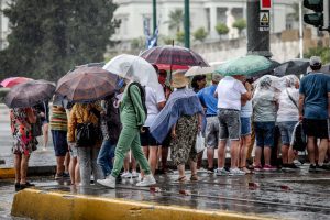 Προ των πυλών η κακοκαιρία: Οι περιοχές που θα βρεθούν στη ζώνη κινδύνου – Τι θα γίνει στην Αττική