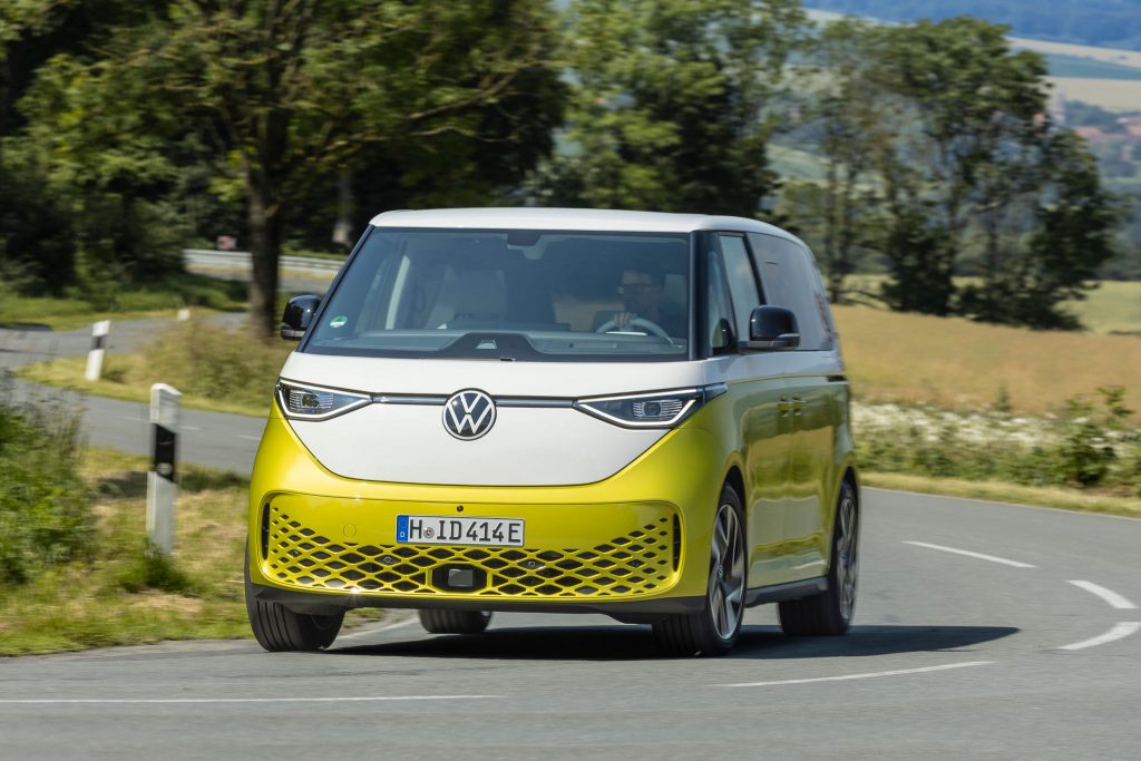 Volkswagen ID. Buzz 7-θέσιο & GTX: Το εμβληματικό Bulli αναβαθμίζεται με νέους κινητήρες και εκδόσεις