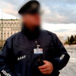 Σοκάρουν οι περιγραφές για τον αστυνομικό της Βουλής: «Ειρωνικός, σαρκαστικός, λες και έχει κάνει κατορθώματα»