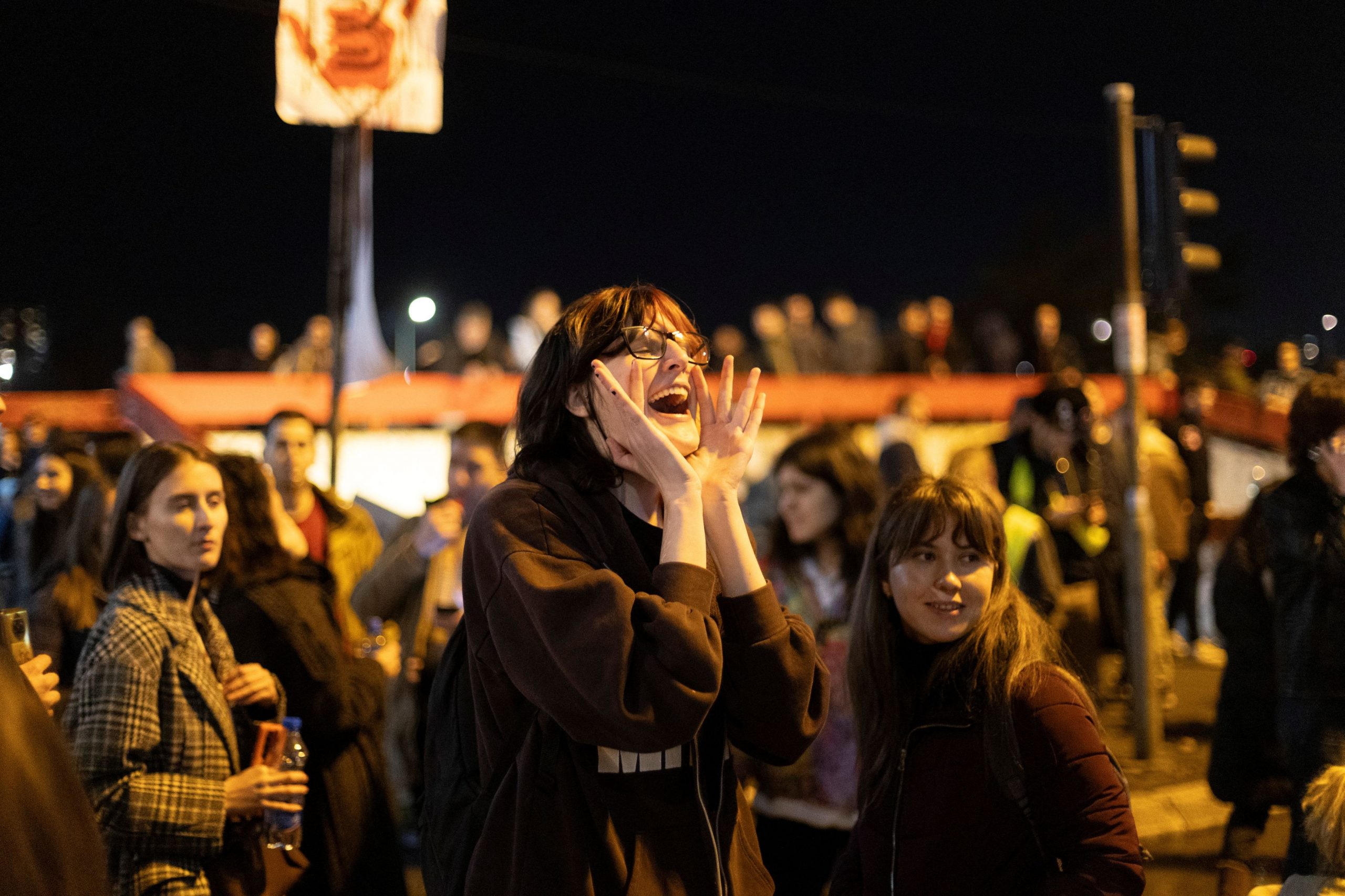 «Τελειώσαμε με τη διαφθορά»: Πώς οι φοιτητές της Σερβίας ξεσηκώθηκαν ενάντια στο σύστημα για τα δικά τους... Τέμπη