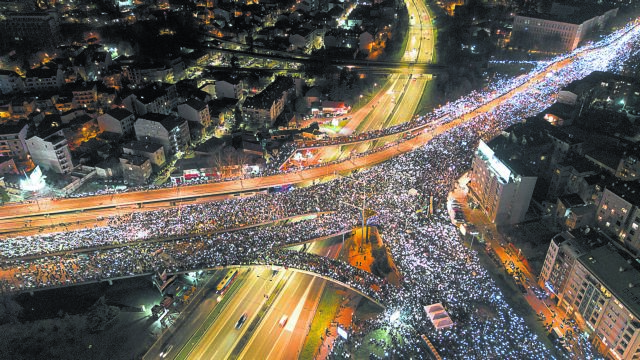 «Τα ξαναλέμε στους δρόμους»