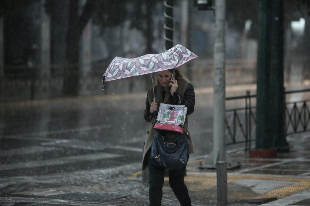 Καιρός: Τοπικές βροχές και καταιγίδες