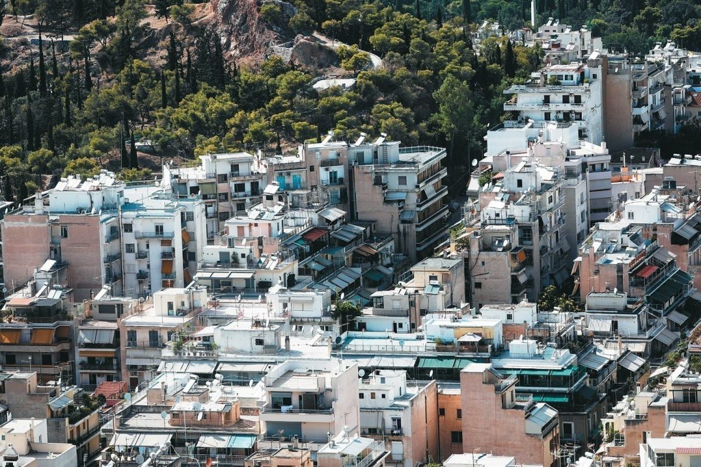 «Αναβαθμίζω το σπίτι μου»: Ποιοι και πώς θα λάβουν άτοκα δάνεια 5.000 - 25.000 ευρώ