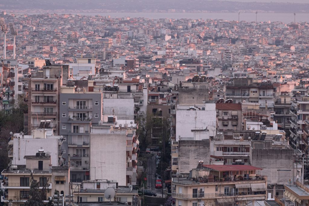 ΕΝΦΙΑ: Τι αλλάζει στις δόσεις, ποιοι θα πάρουν έκπτωση