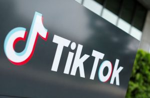 Νέες λειτουργίες του TikTok για την προστασία των εφήβων